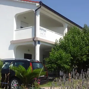 S&m Apartment Lopar